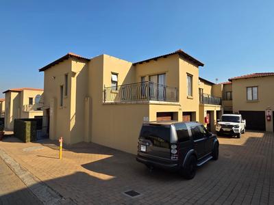 Townhouse For Sale in Melodie, Hartbeespoort