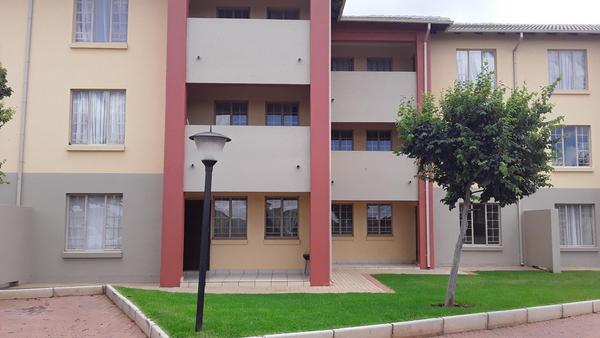 Apartment / Flat For Sale in Stoneridge, Centurion